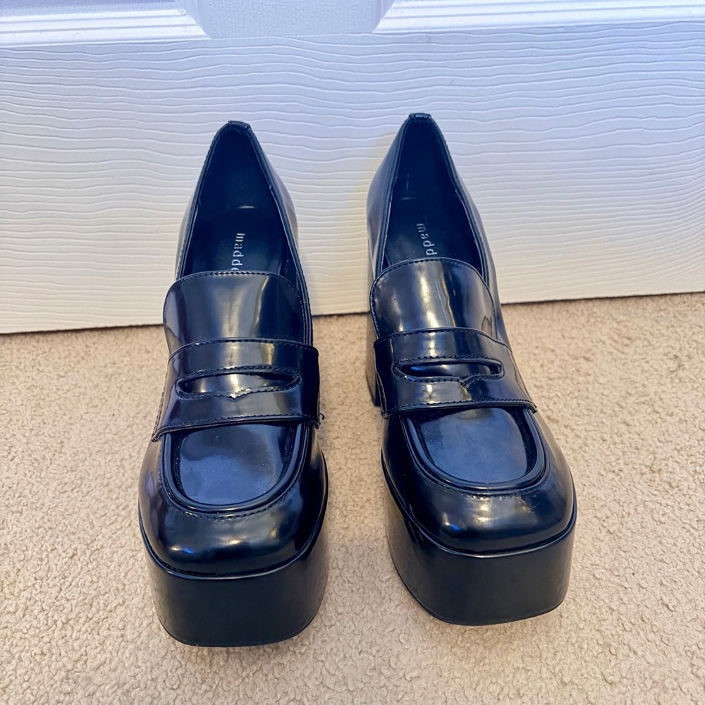Madden Girl Glossy Black Platform Loafers — Size 7.5 - Picture 4 of 6